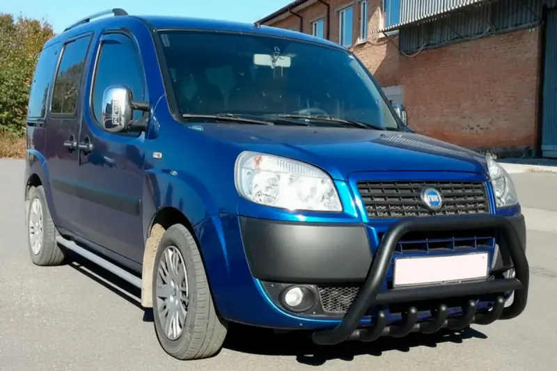 Кенгурятник WT003 Black (нерж) для Fiat Doblo I 2001–2005