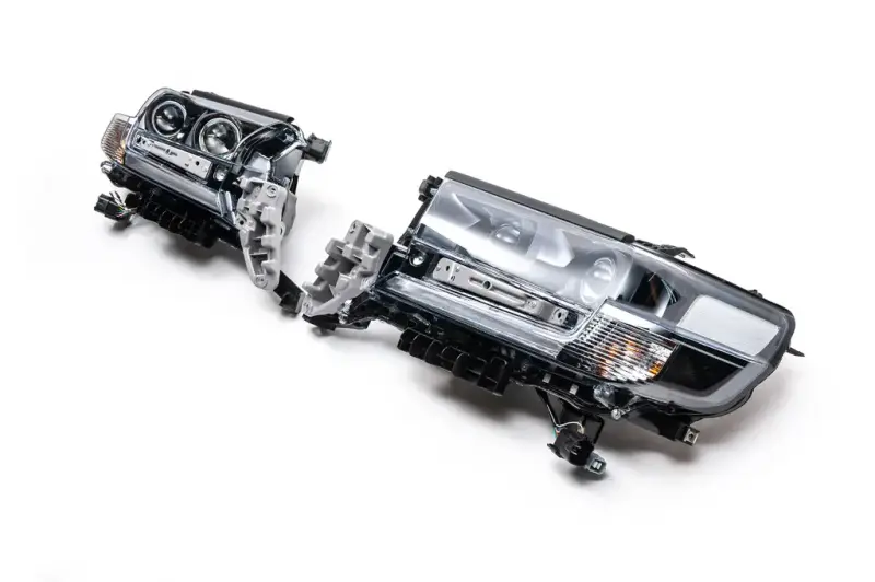 Передні фари 2016+ (Executive) для Toyota Land Cruiser 200 2007–2021