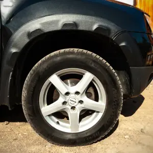 Розширювачі арок з виступами (8 шт, ABS) для Renault Duster 2008–2017