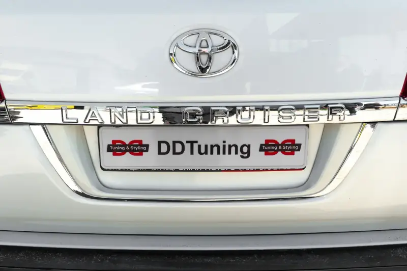 Підставка під номер стандарт для Toyota Land Cruiser 200 2007–2021