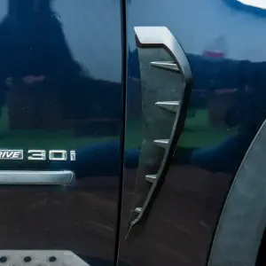 Універсальні вентиляційні накладки на крила тип-E (імітація, 2 шт, гума)