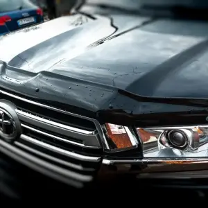 Дефлектор капота 2015+ (EuroCap) для Toyota Land Cruiser 200 2007–2021