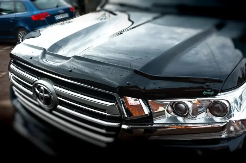 Дефлектор капота 2015+ (EuroCap) для Toyota Land Cruiser 200 2007–2021