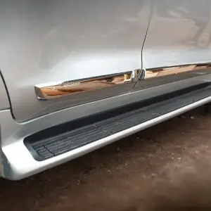 Комплект дверних молдингів (2016-2021) для Toyota Land Cruiser 200 2007–2021