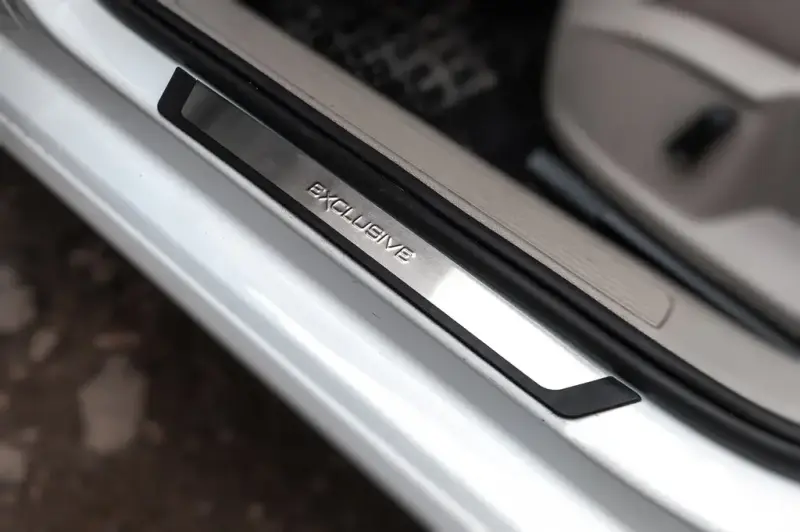 Накладки на пороги Flexill Exclusive (4 шт, нерж) для Volkswagen Golf 7/E-Golf 2012–2020