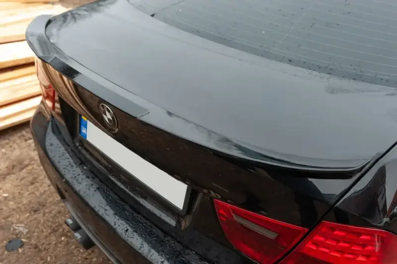 Спойлер М4-Style (для E90, під фарбування) для BMW 3 серія E90/E91 2005–2011