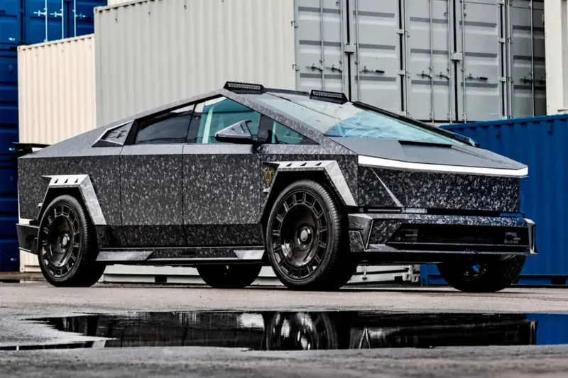 Комплект обвісів MNSR Carbon для Tesla Cybertruck 2023–