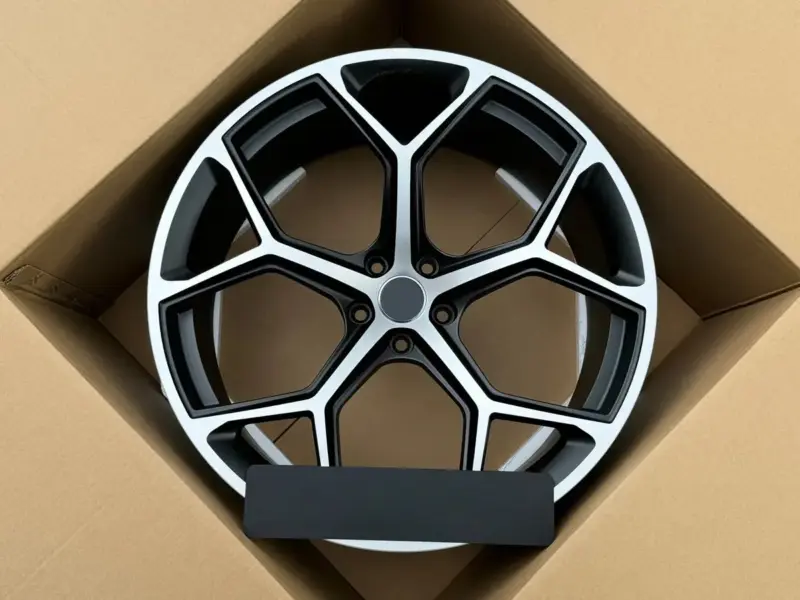 Ковані диски OEM R22 V4 (4 шт) для Audi Q8 2018–